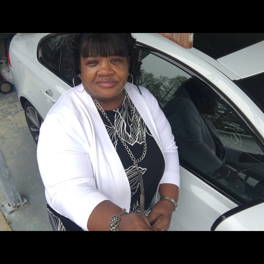 Meet your Posher, Brenda